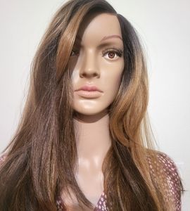 Model Model Beautiful Honey  Caramel Color Wig